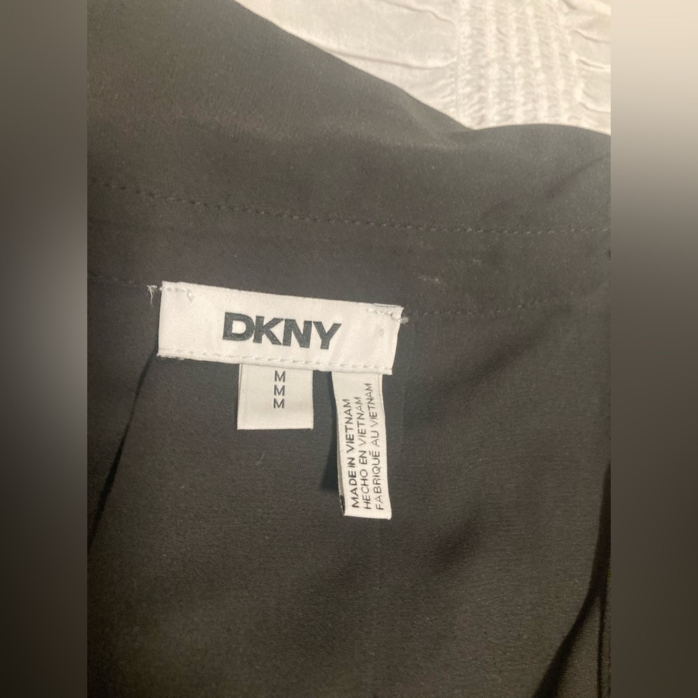DKNY Black Short-Sleeve Collar Blouse - Picture 6 of 9